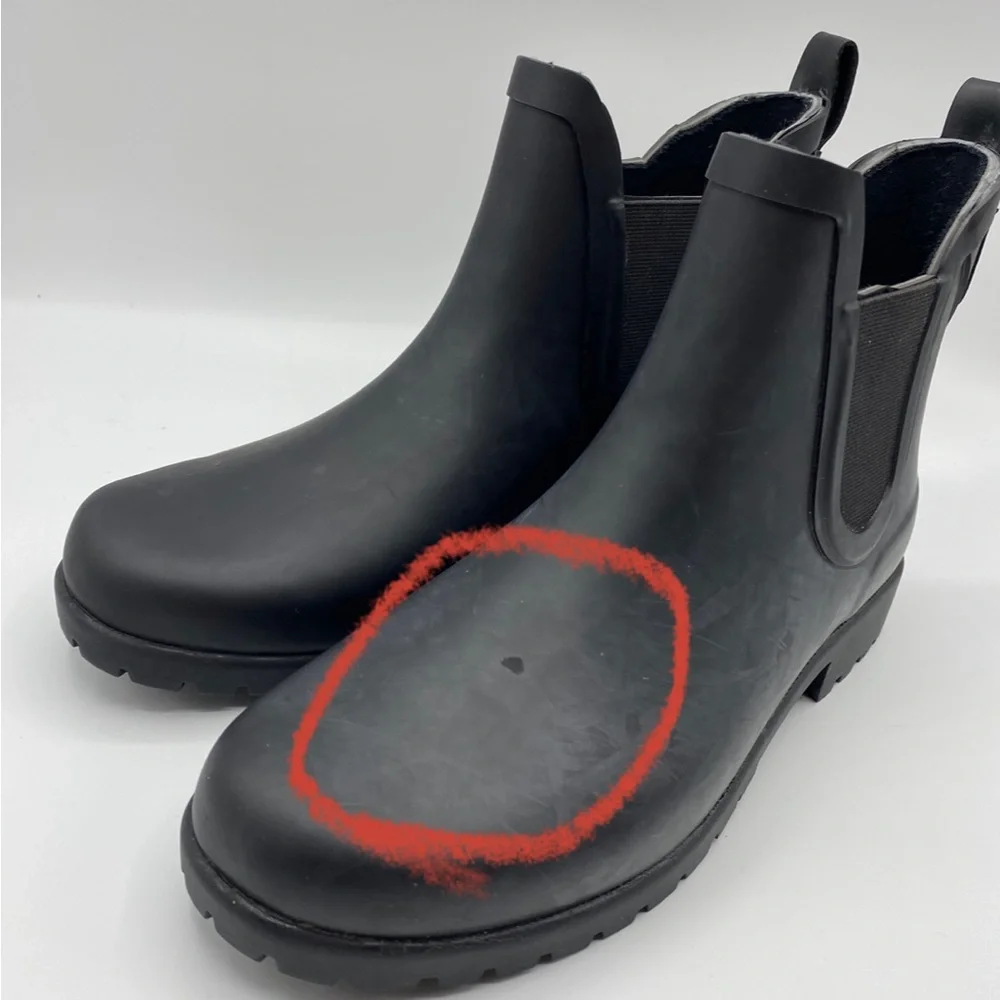 STUART WEITZMAN Reign Booties Size 7‎